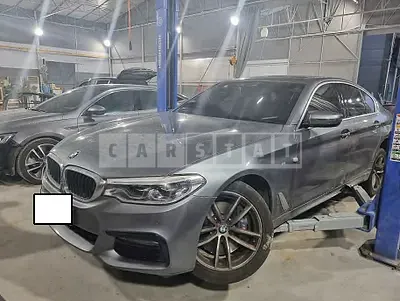 Photo 1 of 8: 2018 BMW 530i xDrive, VIN WBAJD910XJG972013 — Korean insurance auction