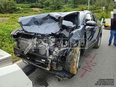 Photo 1 of 8: 2020 Hyundai Tucson TL, VIN KMHJ3812GLU294311 — Korean insurance auction