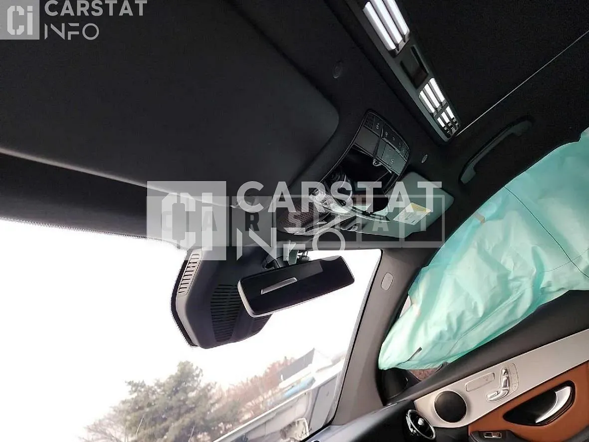 Photo 2 of 31: 2020 Mercedes-Benz GLC300 e 4Matic Coupe, VIN W1N0J5DB0LF831403 — Korean insurance auction