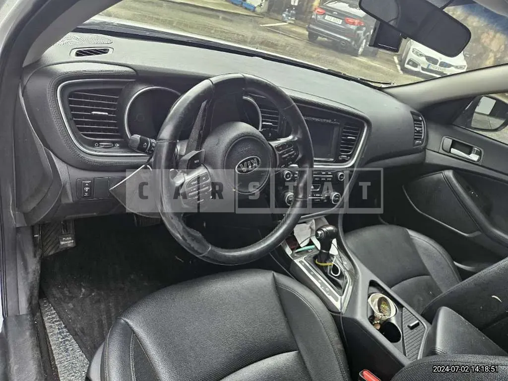 Photo 2 of 7: 2015 Kia K5 — Korean insurance auction