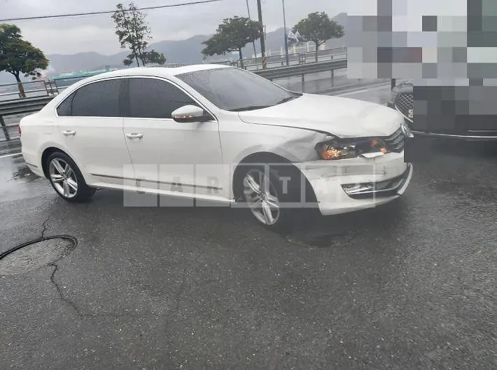 Photo 2 of 13: 2015 Volkswagen Passat 2.0 TDI, VIN 1VWZZZA3ZFC041202 — Korean insurance auction