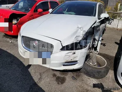 Photo 1 of 19: 2014 Jaguar XJ-6 3.2 — Korean insurance auction