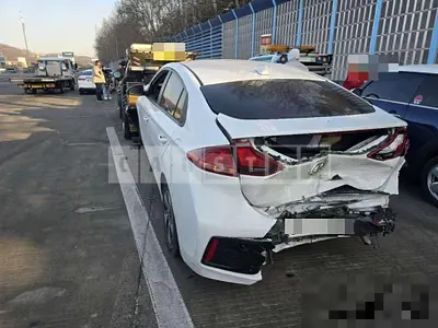 Photo 1 of 11: 2018 Hyundai IONIQ Hybrid — Korean insurance auction