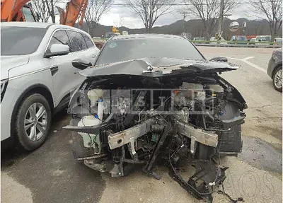 Photo 1 of 27: 2020 Hyundai Modern Ionic, VIN KMHC851CGLU192660 — Korean insurance auction