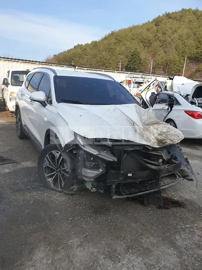 Photo 1 of 27: 2018 Hyundai Santa Fe, VIN KMHS281BDKU061175 — Korean insurance auction