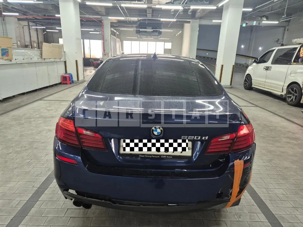 Photo 2 of 24: 2016 BMW 520d, VIN WBA5E5105GG201023 — Korean insurance auction