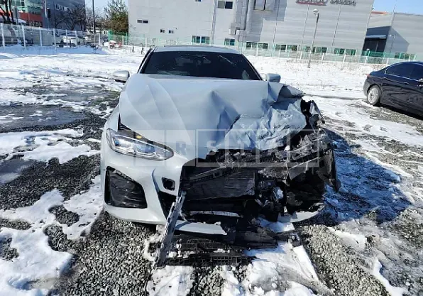 Photo 2 of 20: 2022 BMW Ir SCRIES40, VIN WBY71AW09NFN19687 — Korean insurance auction