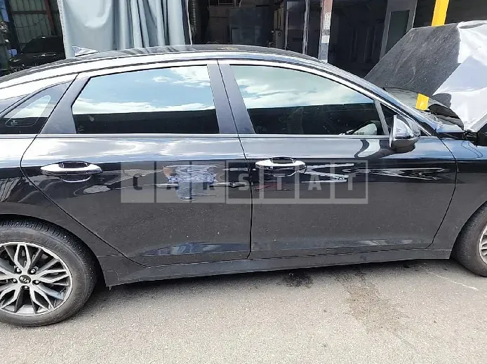 Photo 2 of 15: 2021 Kia K5, VIN KNAG241ABMA106024 — Korean insurance auction