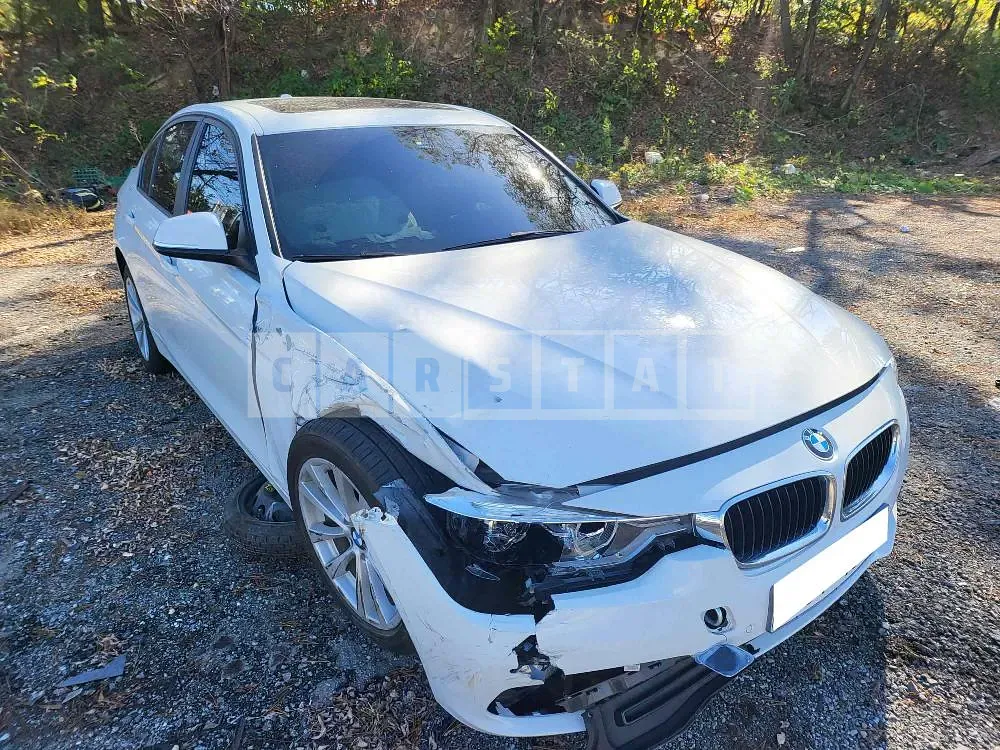 Photo 2 of 18: 2016 BMW 320d, VIN WBA8C5105HK643494 — Korean insurance auction