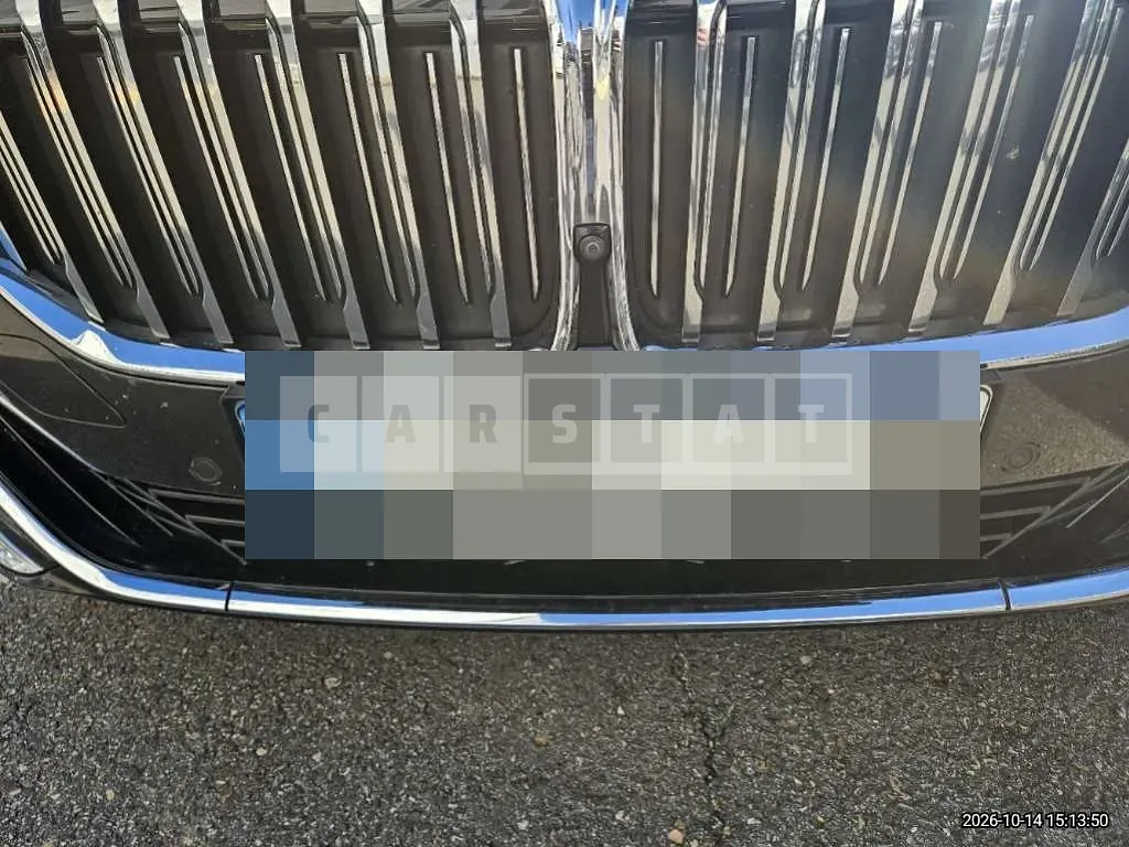 Photo 2 of 31: 2020 BMW 745LE iPerformance — Korean insurance auction