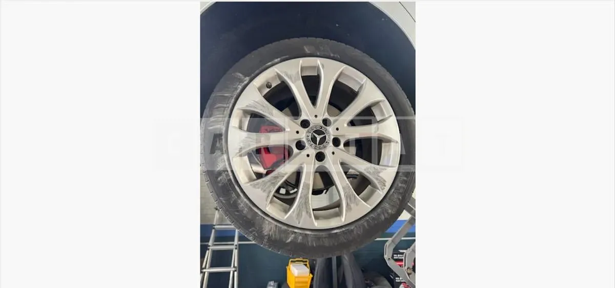 Photo 2 of 3: 2018 Mercedes-Benz (parts) E220 d 4Matic Wheels — Korean insurance auction