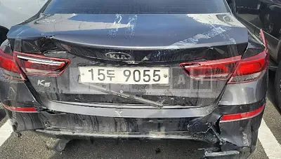 Photo 1 of 17: 2019 Kia K5, VIN KNAGW411BKA252033 — Korean insurance auction