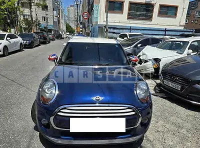 Photo 1 of 10: 2015 MINI Cooper D Five-Door — Korean insurance auction