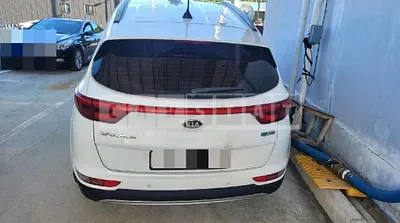 Photo 1 of 5: 2017 Kia Sportage — Korean insurance auction