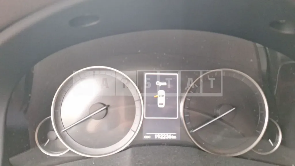 Photo 2 of 31: 2018 Lexus ES300h — Korean insurance auction
