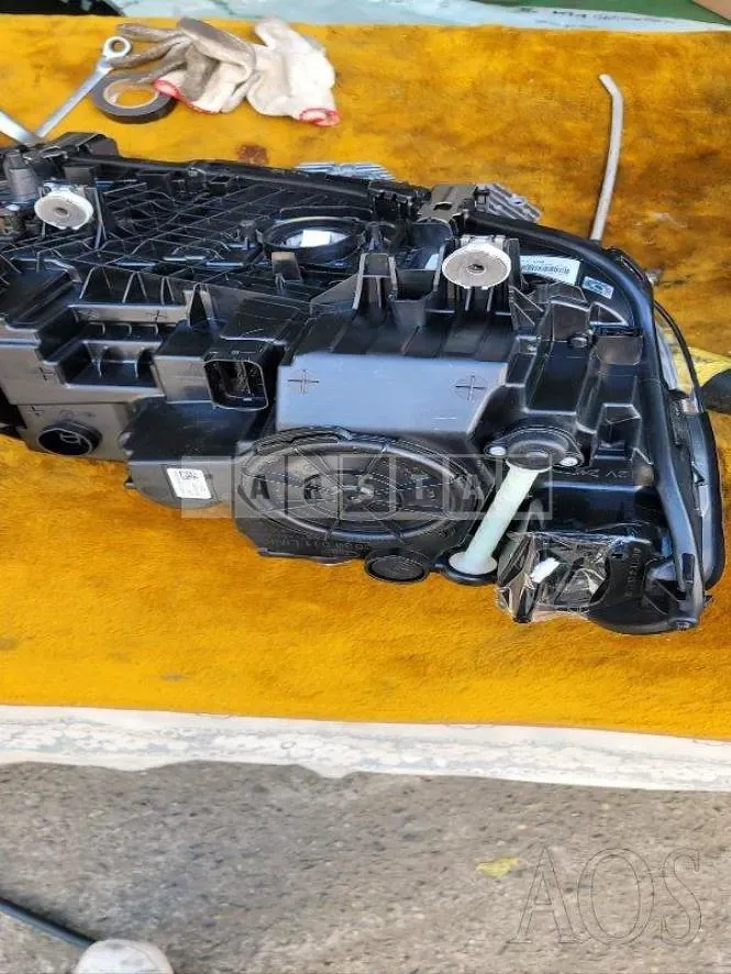 Photo 3 of 3: 2018 BMW (parts) 540i xDrive Headlights — Korean insurance auction