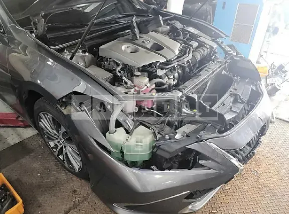 Photo 2 of 26: 2019 Lexus ES300h, VIN JTHB21B11K2015398 — Korean insurance auction