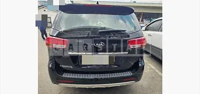 Photo 1 of 38: 2017 Kia Carnivals — Korean insurance auction