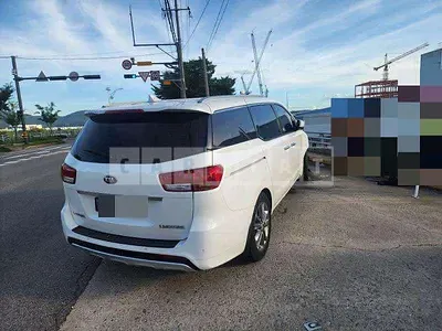 Photo 1 of 21: 2016 Kia Carnivals — Korean insurance auction