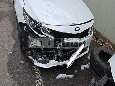 Photo 1 of 19: 2019 Kia K5, VIN KNAGT411BLA393172 — Korean insurance auction