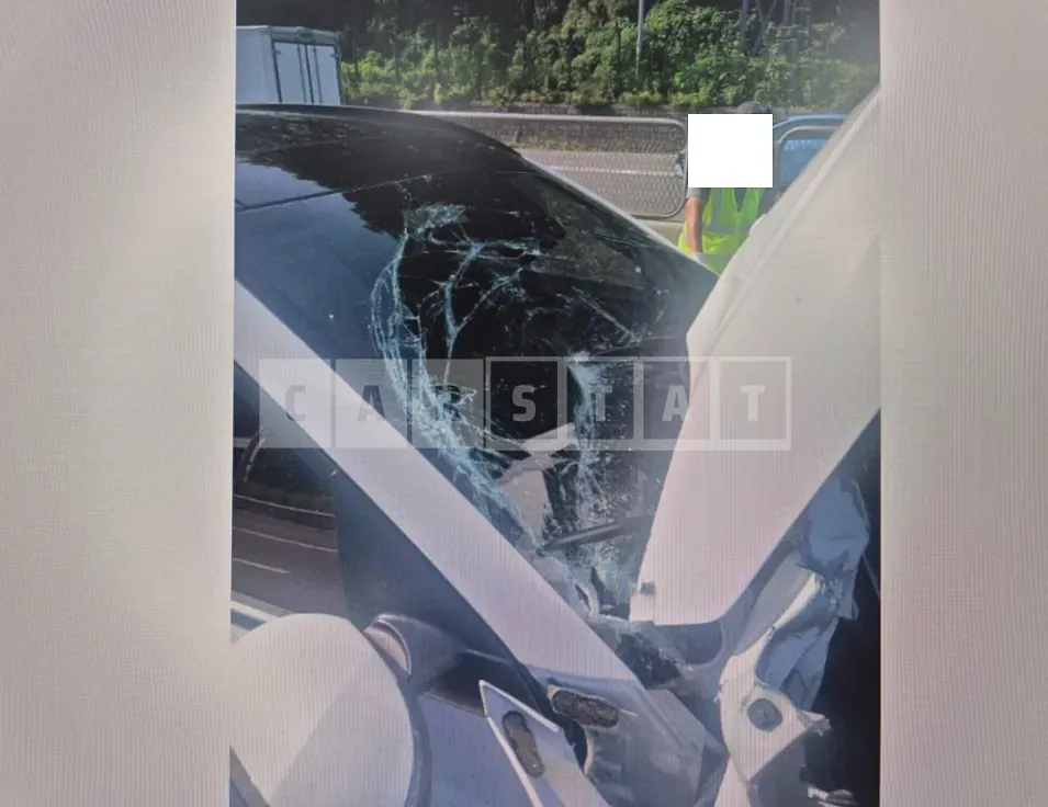 Photo 2 of 10: 2023 Hyundai Kona — Korean insurance auction