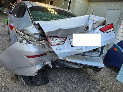 Photo 1 of 2: 2020 Kia K5 — Korean insurance auction