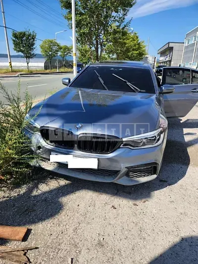 Photo 1 of 11: 2018 BMW 520d — Korean insurance auction