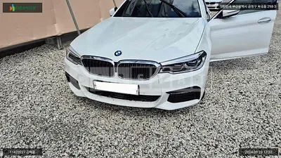 Photo 1 of 19: 2018 BMW 530i, VIN WBAJD3100JB255274 — Korean insurance auction