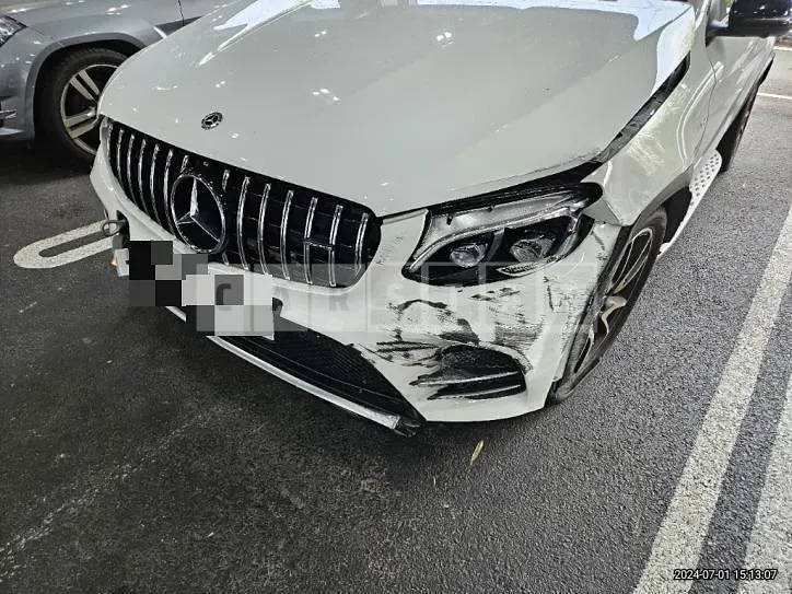 Photo 2 of 59: 2018 Mercedes-Benz GLC43 4Matic Coup — Korean insurance auction