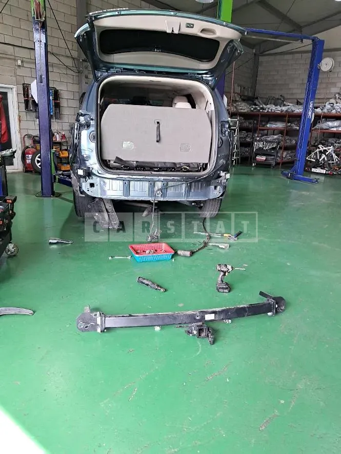 Photo 2 of 2: 2020 Kia (parts) Carnival 2.2 Tow Hook — Korean insurance auction
