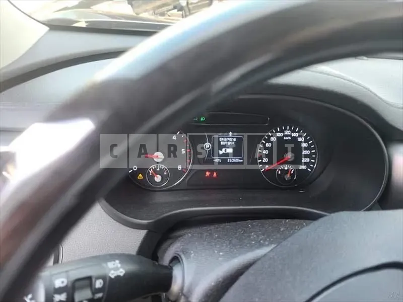 Photo 2 of 13: 2016 Kia Sorento — Korean insurance auction