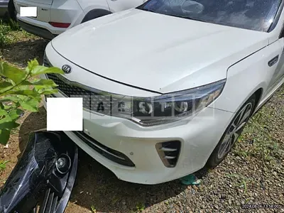 Photo 1 of 10: 2016 Kia K5 — Korean insurance auction