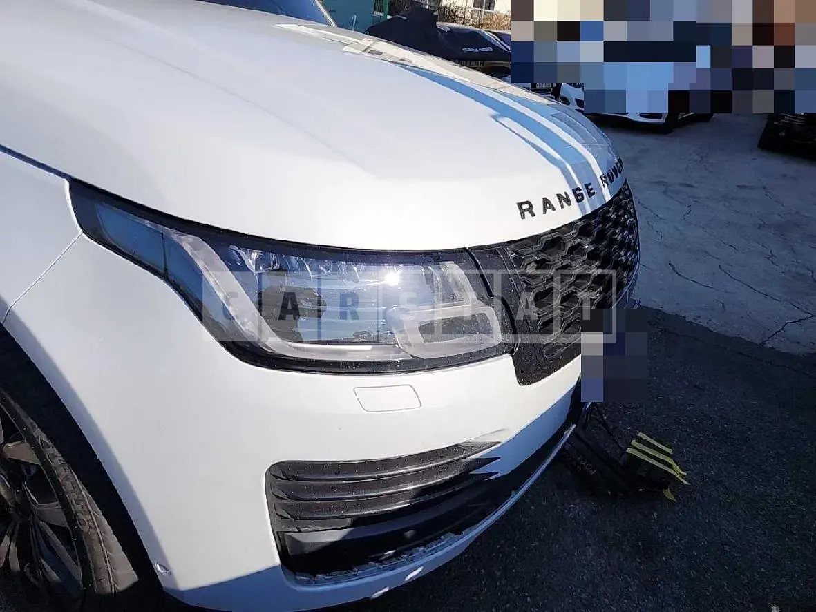 Photo 2 of 53: 2018 Land Rover Range Rover 4.4d, VIN SALGA2BJ8JA511439 — Korean insurance auction
