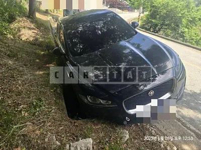Photo 1 of 15: 2018 Jaguar F-Pace 20d — Korean insurance auction