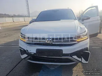 Photo 1 of 6: 2023 Volkswagen Tiguan All Space — Korean insurance auction