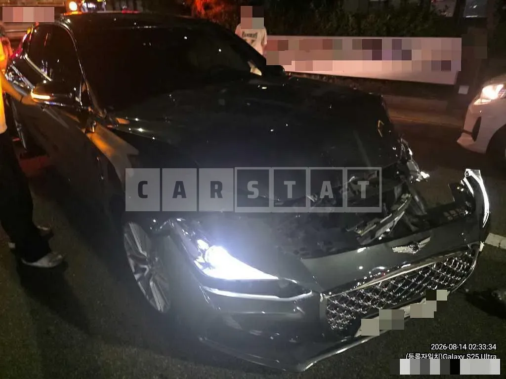 Photo 2 of 11: 2019 Genesis G70 — Korean insurance auction
