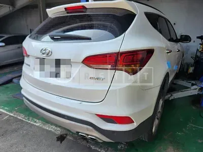 Photo 1 of 3: 2016 Hyundai Santa Fe DM — Korean insurance auction