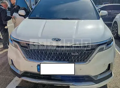 Photo 1 of 11: 2021 Kia Carnival, VIN KNANE81BBMS100572 — Korean insurance auction