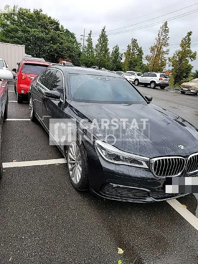 Photo 2 of 10: 2016 BMW 730Ld xDrive, VIN WBA7G6105GG678737 — Korean insurance auction