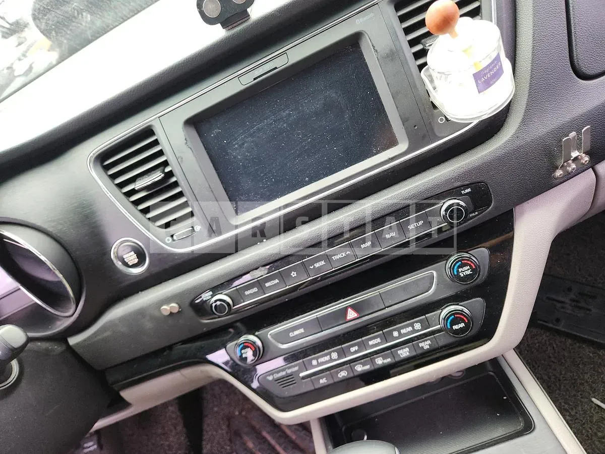 Photo 2 of 21: 2018 Kia Carnival 2.2, VIN KNAMB81ABKS469640 — Korean insurance auction