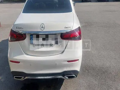 Photo 1 of 38: 2022 Mercedes-Benz E220d 4Matic — Korean insurance auction