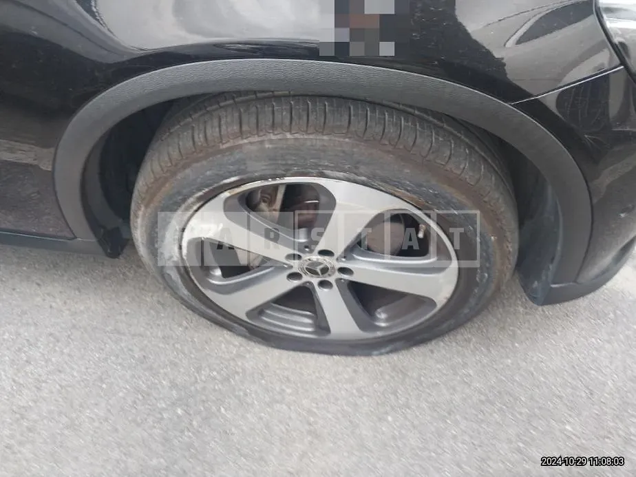 Photo 2 of 16: 2019 Mercedes-Benz GLC300 4Matic Coupe — Korean insurance auction
