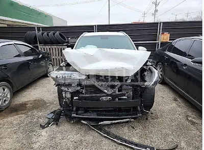 Photo 1 of 16: 2015 Hyundai Tucson, VIN KMHJ3815GJU556722 — Korean insurance auction