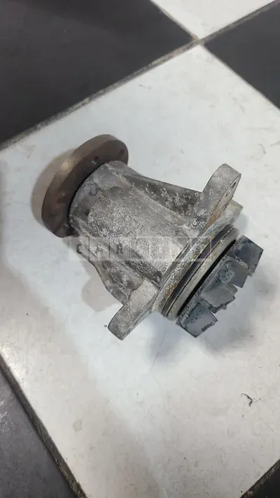 Photo 1 of 2: 2016 Land Rover Auto Parts /Range Rover Sport Water Pump, VIN SALWA2KF0GA563065 — Korean insurance auction
