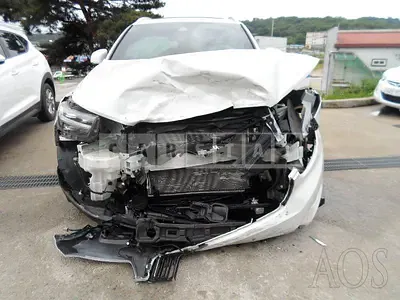 Photo 1 of 29: 2022 Volvo XC40 B4 AWD, VIN YV1XZK92CN2656319 — Korean insurance auction