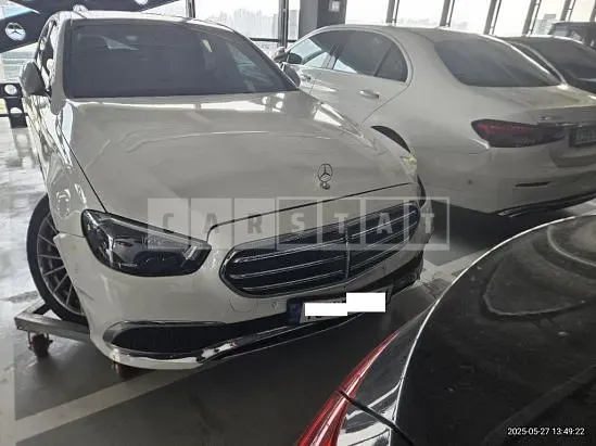 Photo 2 of 50: 2022 Mercedes-Benz E250 — Korean insurance auction