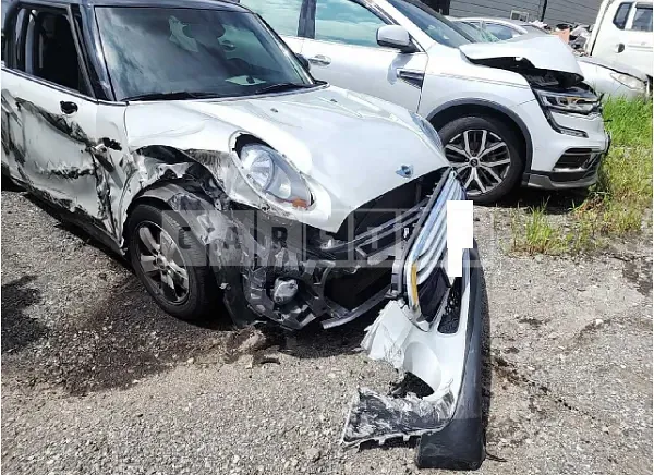 Photo 2 of 16: 2015 MINI Cooper — Korean insurance auction