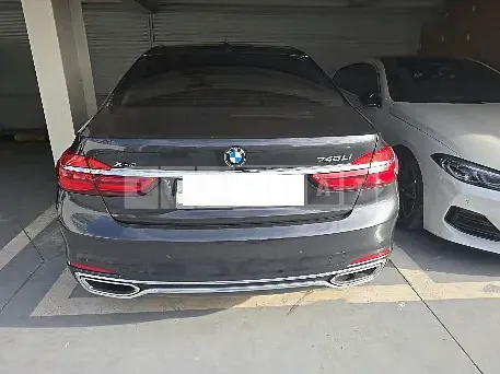 Photo 2 of 10: 2016 BMW 740Li xDrive — Korean insurance auction