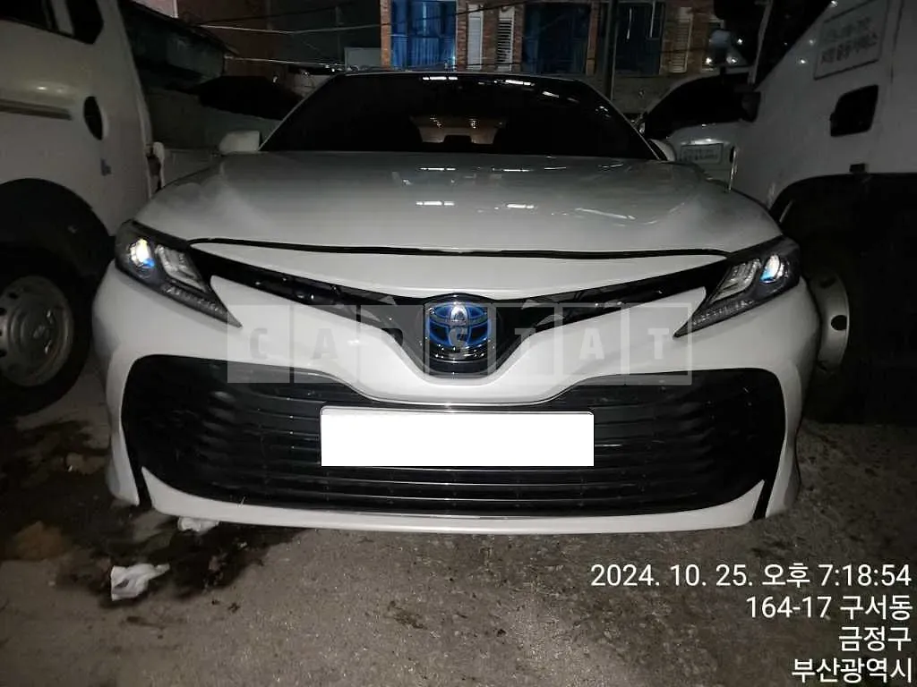 Photo 2 of 14: 2018 Toyota Camry Hybrid — Korean insurance auction