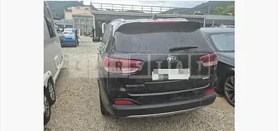 Photo 1 of 11: 2016 Kia Sorento 2.0 — Korean insurance auction